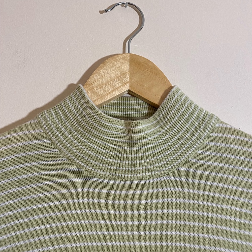 VTG Charter Club Light Green and White Striped Mock Neck Short Sleeve Top Size M - Picture 2 of 5
